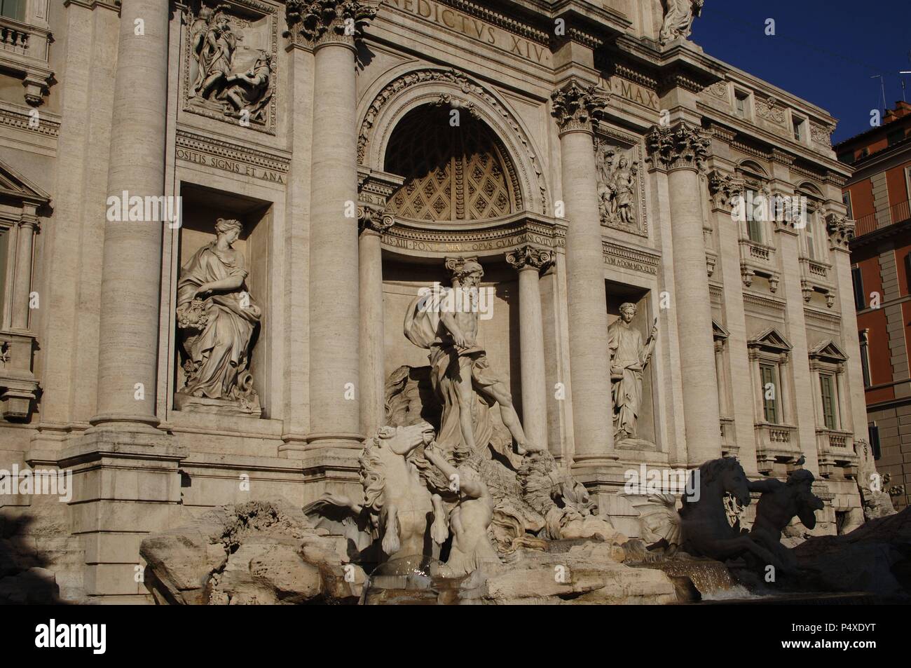 L'Italia. Roma. Fontana di Trevi. Il barocco. Progettato da Nicola Salvi (1697-1751) e completato da Pietro Bracci (1700-1773), 1762. Foto Stock