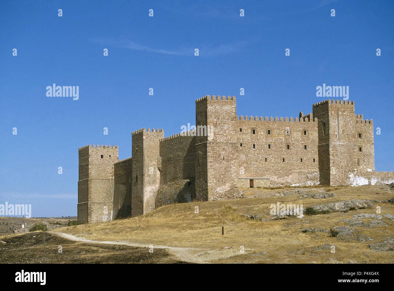 A SIGUENZA. Castello costruito dagli arabi nel XII secolo. Ora è una locanda del turismo. Provincia di Guadalajara. Castilla la Mancha. Spagna. Foto Stock