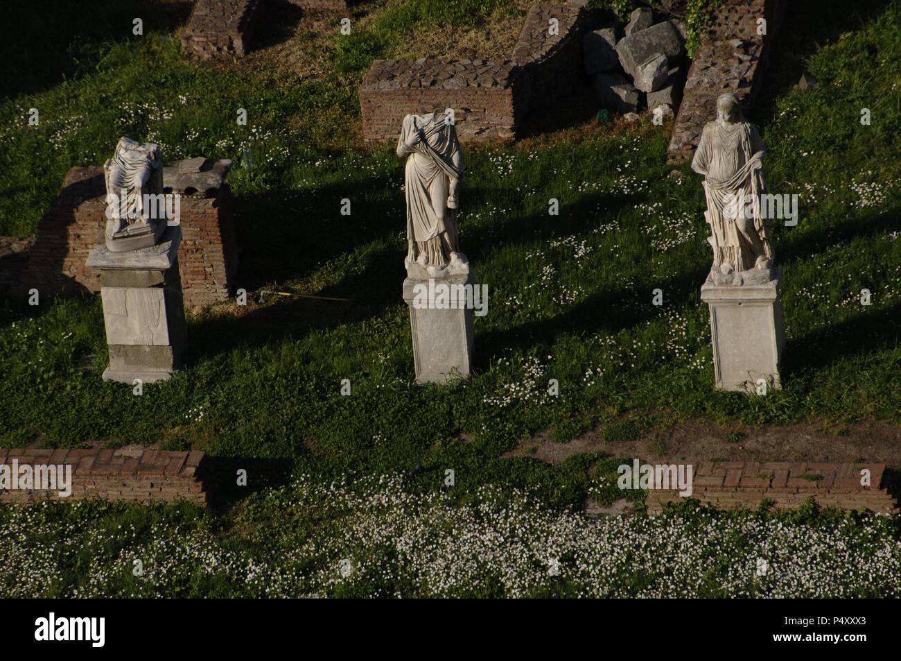 L'Italia. Roma. Casa delle Vestali. Vista aerea. Foro Romano. Foto Stock