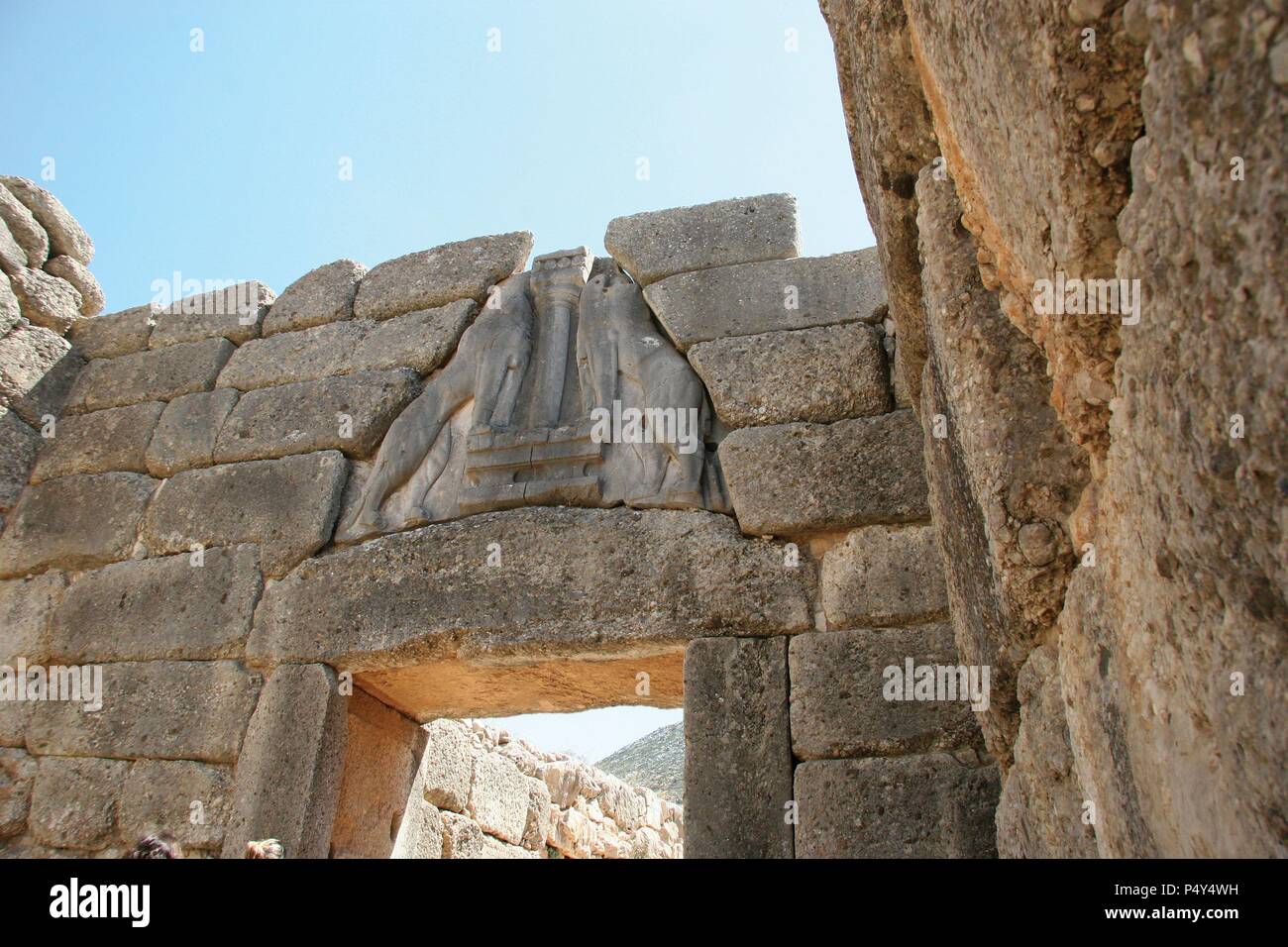 Arte micenea La Porta del Leone di Mycenes fortezza. Argos. Peloponneso. La Grecia. L'Europa. Foto Stock