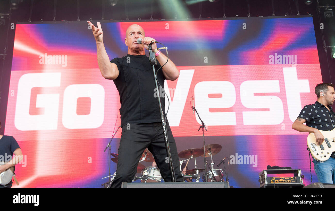 Edinburgh, Regno Unito. Il 23 giugno 2018. Andare a ovest in concerto al Rock consente di Scozia, Dalkeith Country Park, Edimburgo, Gran Bretagna 23 giugno 2018 Credit: Stuart Westwood/Alamy Live News Foto Stock