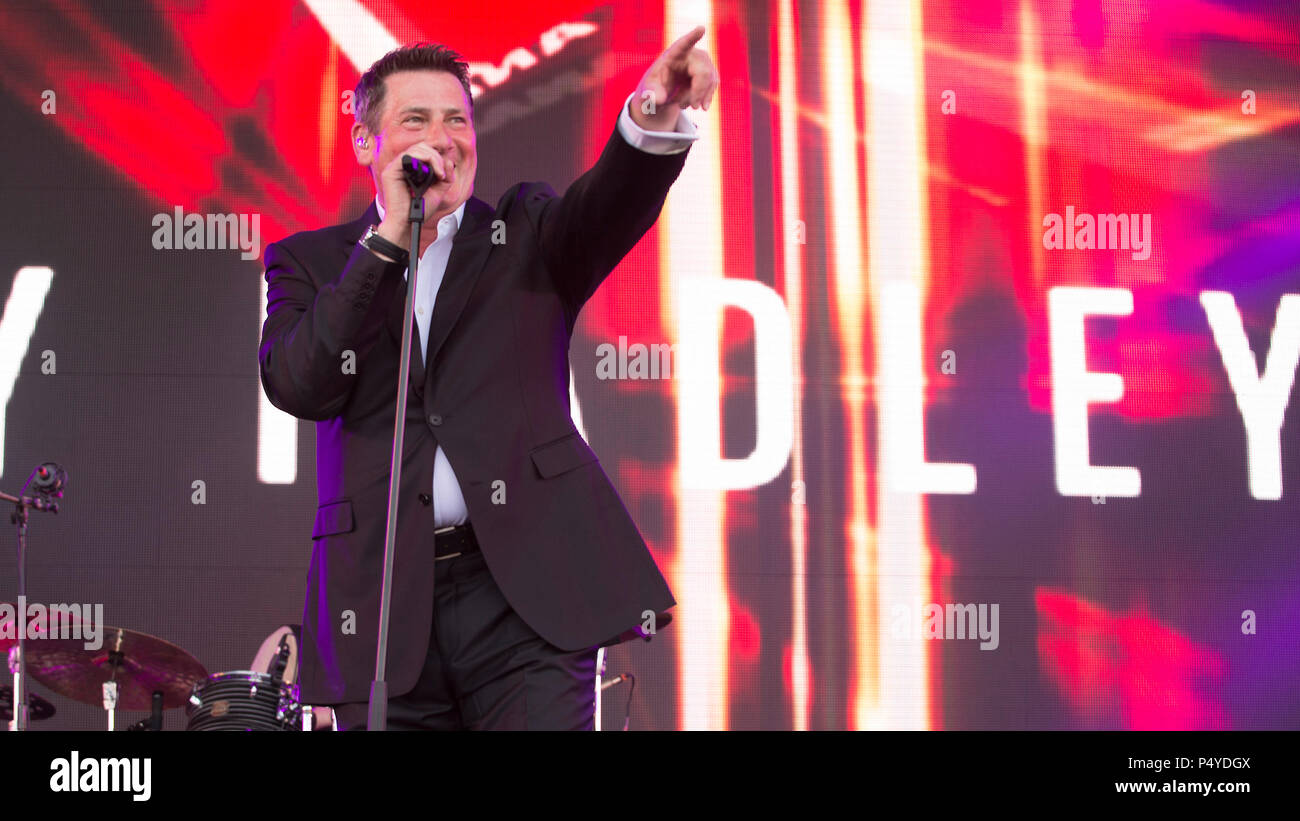 Edinburgh, Regno Unito. Il 23 giugno 2018. Tony Hadley in concerto al Rock consente di Scozia, Dalkeith Country Park, Edimburgo, Gran Bretagna 23 giugno 2018 Credit: Stuart Westwood/Alamy Live News Foto Stock