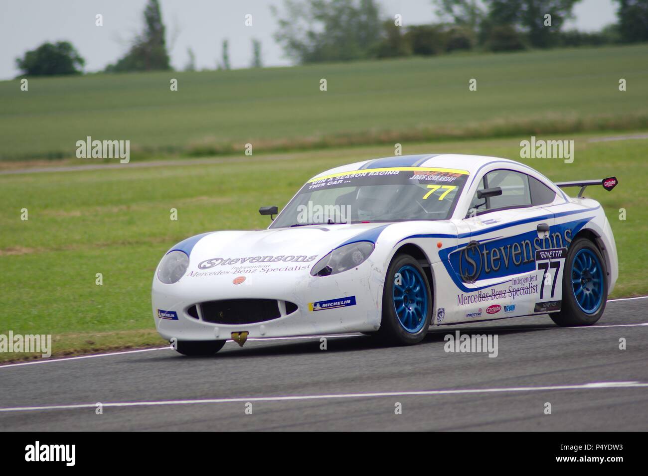 Dalton on Tees, Inghilterra, 23 giugno 2018. Conner Garlick, corsaro competere nel Round 10 della Ginetta Junior Championship sul circuito di Croft. Credito: Colin Edwards/Alamy Live News. Foto Stock