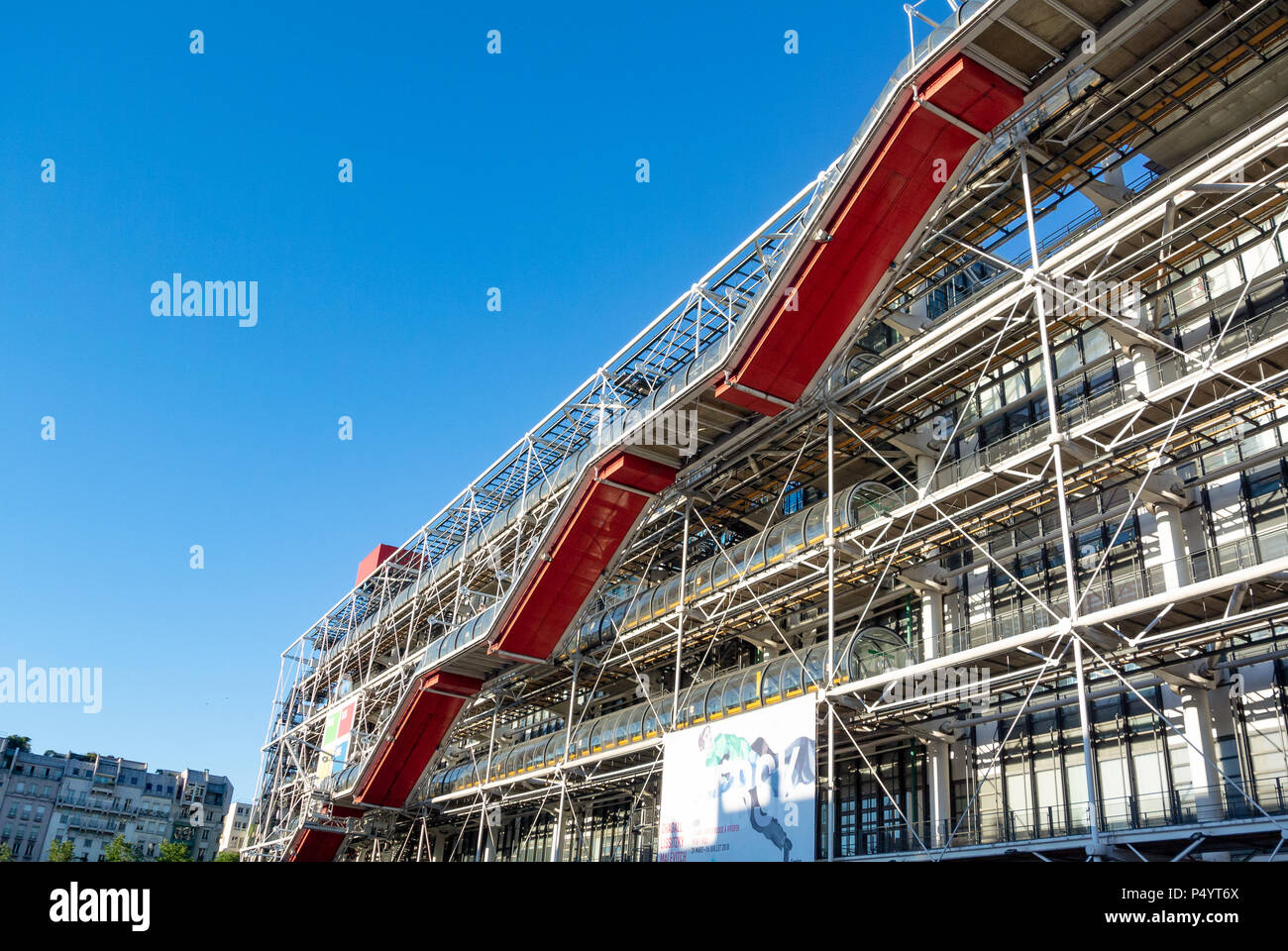 Centro Georges Pompidou conosciuto anche come il Centro Pompidou, Beaubourg district, 4th Arrondissement, Parigi, IDF, Francia Foto Stock