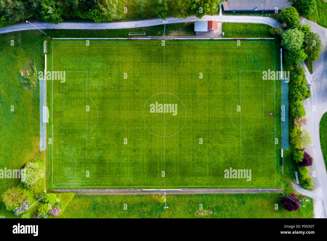 Germania Baden-Wuerttemberg, Rems-Murr-Kreis, vista aerea del campo di calcio Foto Stock