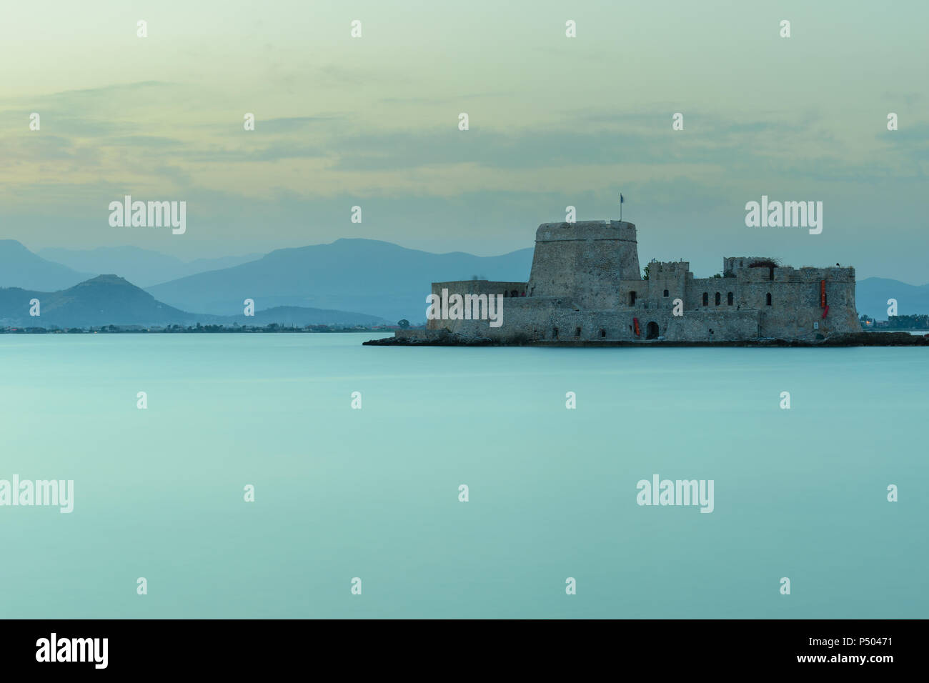 Il castello di Bourtzi in Nafplio, Grecia Foto Stock