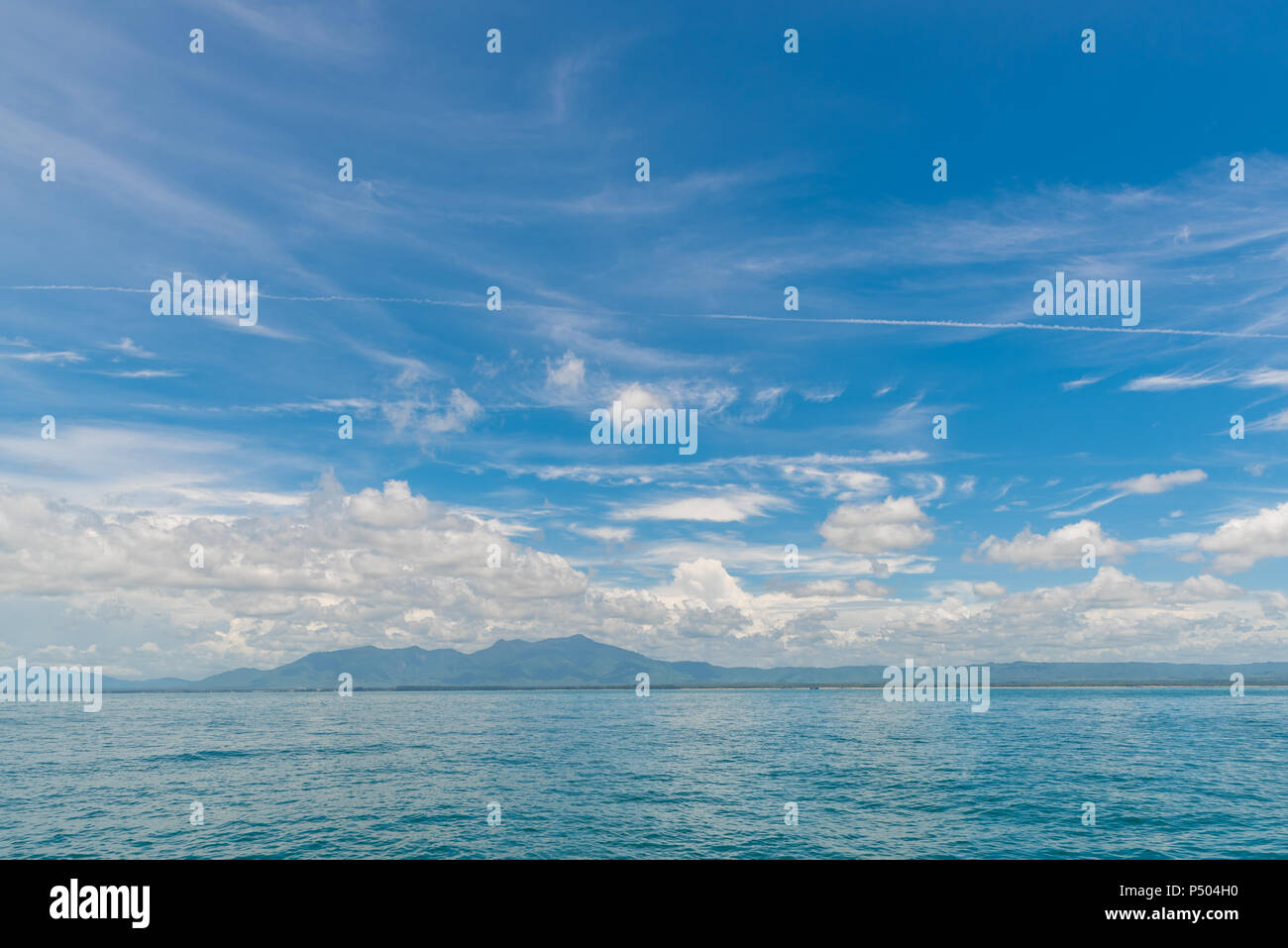 Spiaggia tropicale mare,Sabbia e giorno di estate Foto Stock