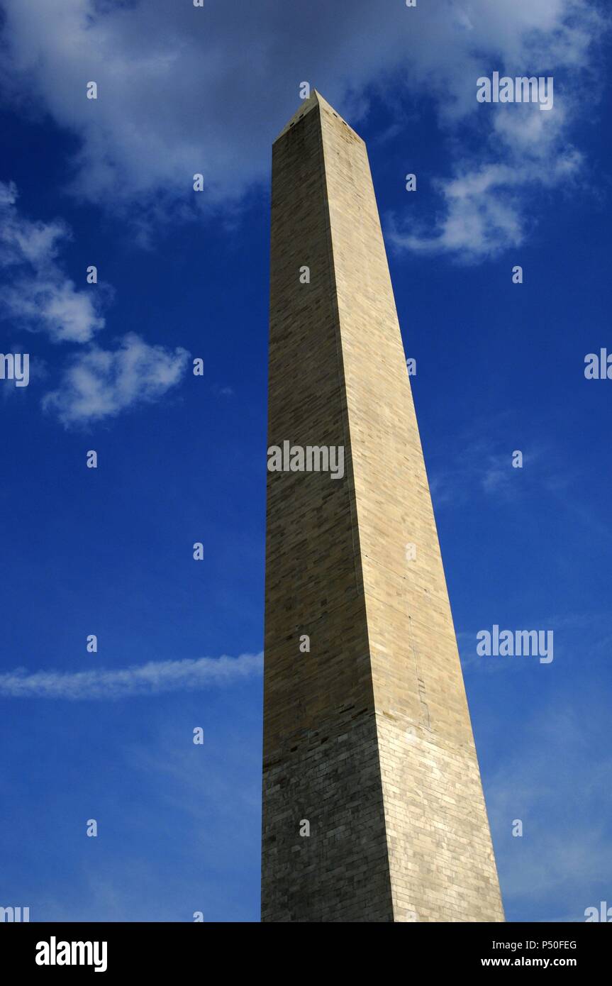 Stati Uniti. Washington D.C. Il Monumento a Washington. Obelisco costruito per commemorare il primo U.S. Presidente, George Washington (1732-1799). National Mall. Foto Stock