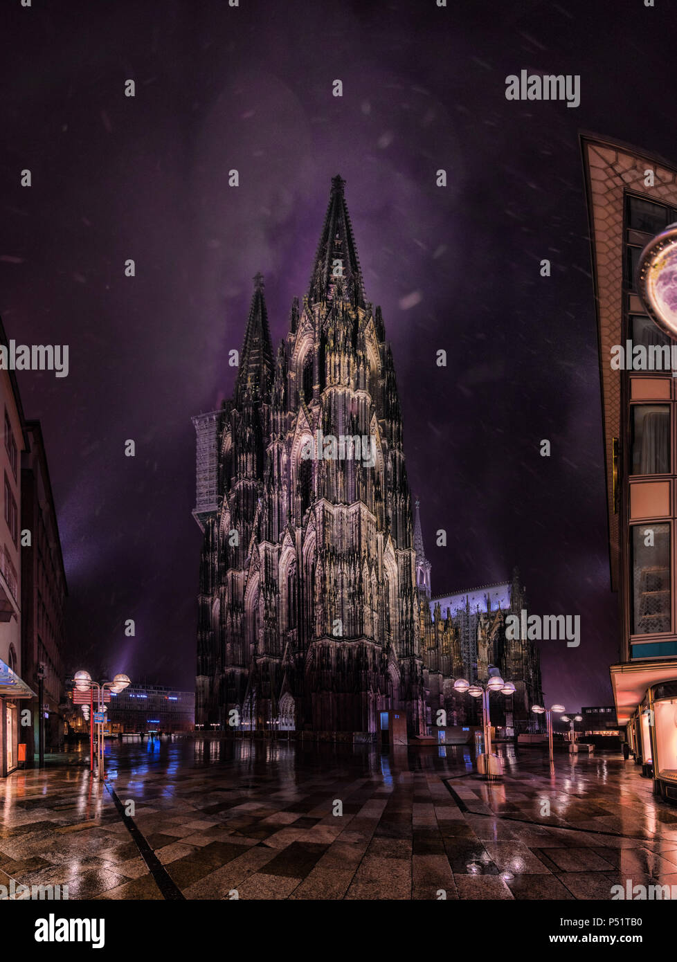 Chiesa cattedrale di San Pietro in inverno a Colonia, Germania, Europa Foto Stock
