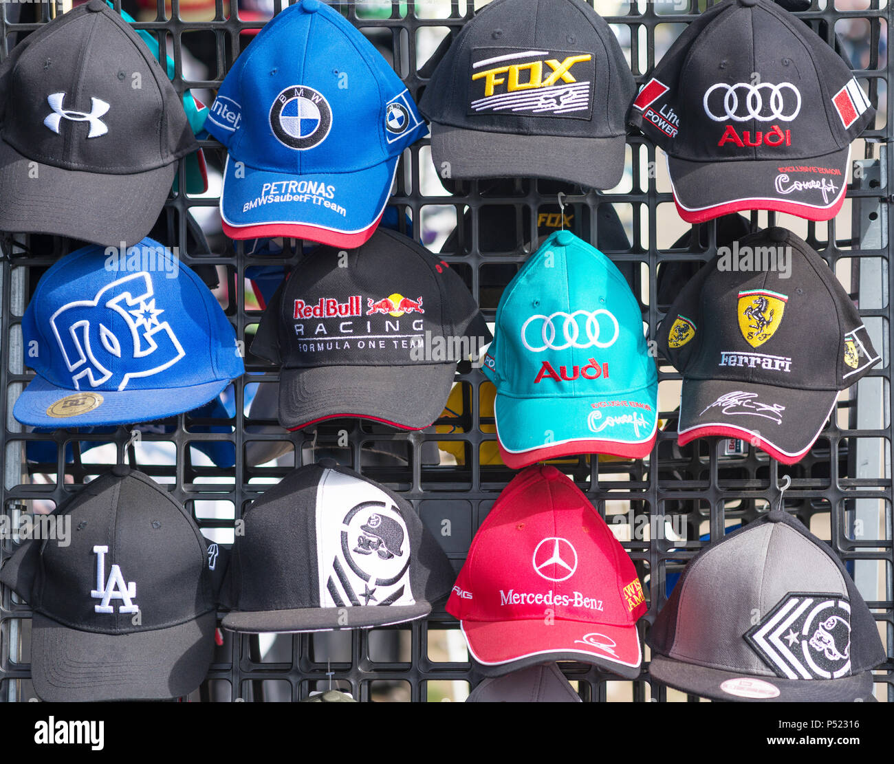 Motoring capsule su un piedistallo Foto Stock