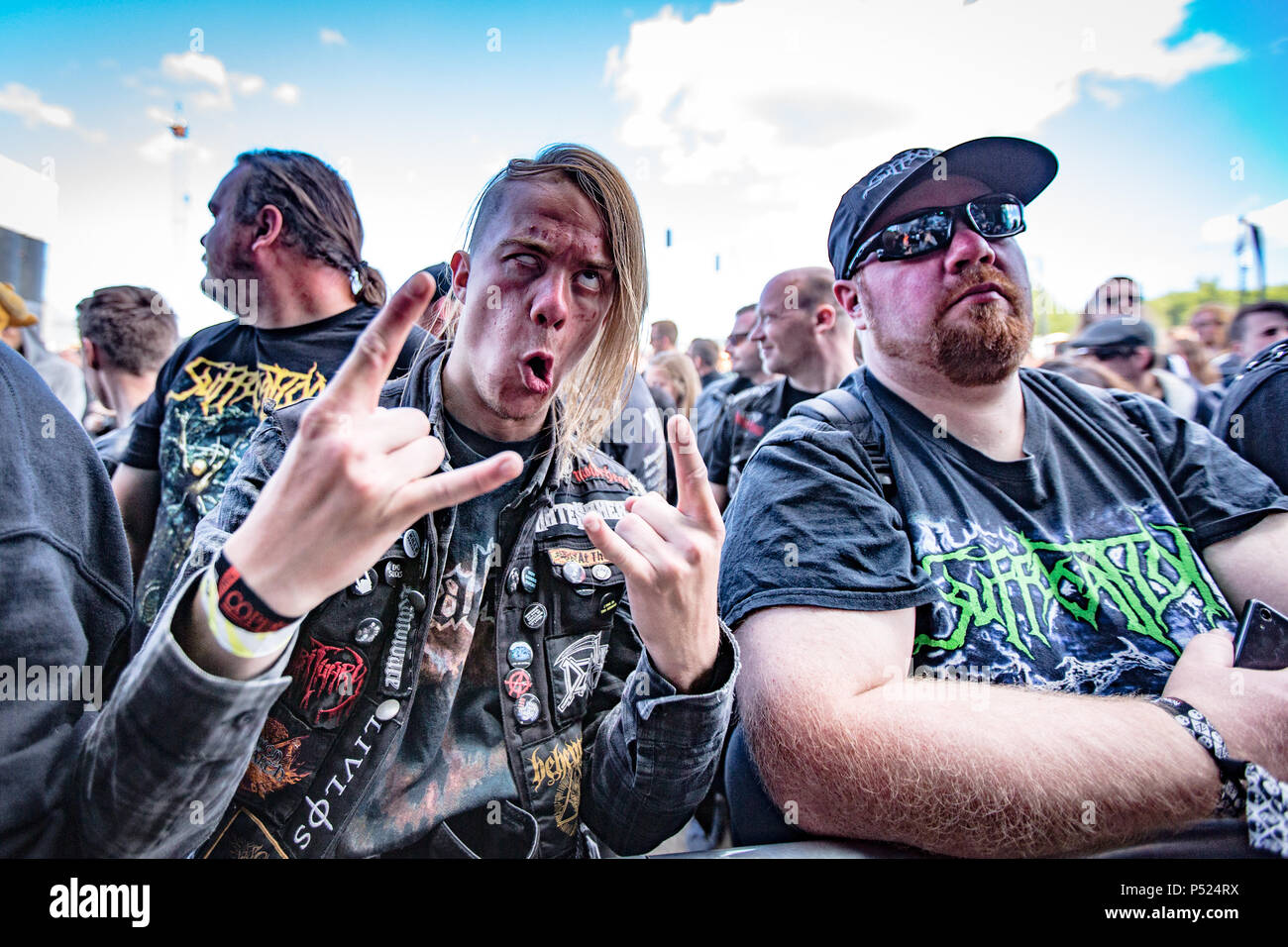 Danimarca Copenhagen - Giugno 23, 2018. Heavy Metal tifosi assistere a un  concerto dal vivo con la American band death metal soffocamento a Copenhell  2018 a Copenaghen. (Photo credit: Gonzales foto -