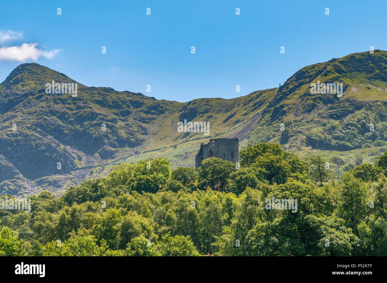 Il Galles del Nord. Dolbadarn Castle, Llanberis. Foto Stock