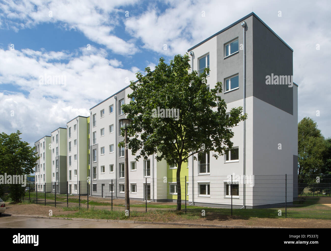 Sistemazione modulare per i rifugiati di HOWOGE in Berlin-Hohenschoenhausen Foto Stock