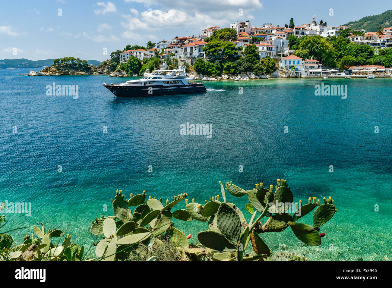 Yacht di lusso a noleggio Skiathos Foto Stock