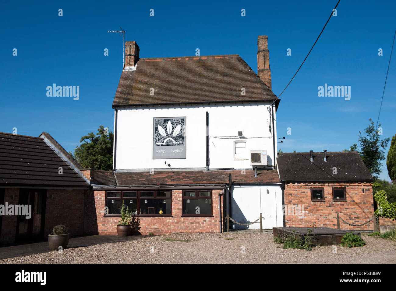 Il ponte e alloro in Gunthorpe, Nottinghamshire England Regno Unito Foto Stock