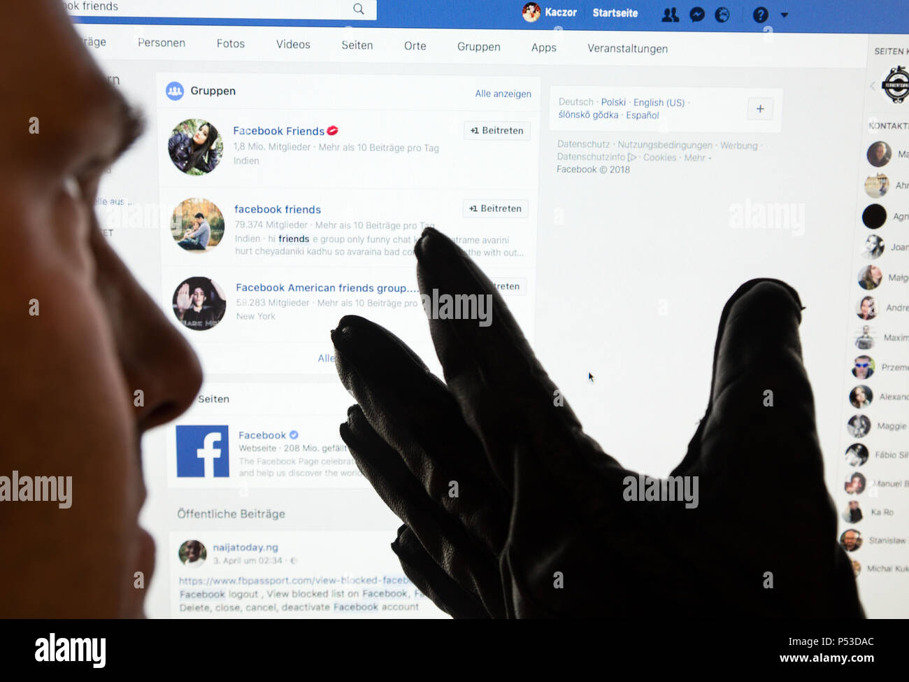 Immagine simbolica sul tema della tha scandalo facebook con la Cambridge Analytica Foto Stock