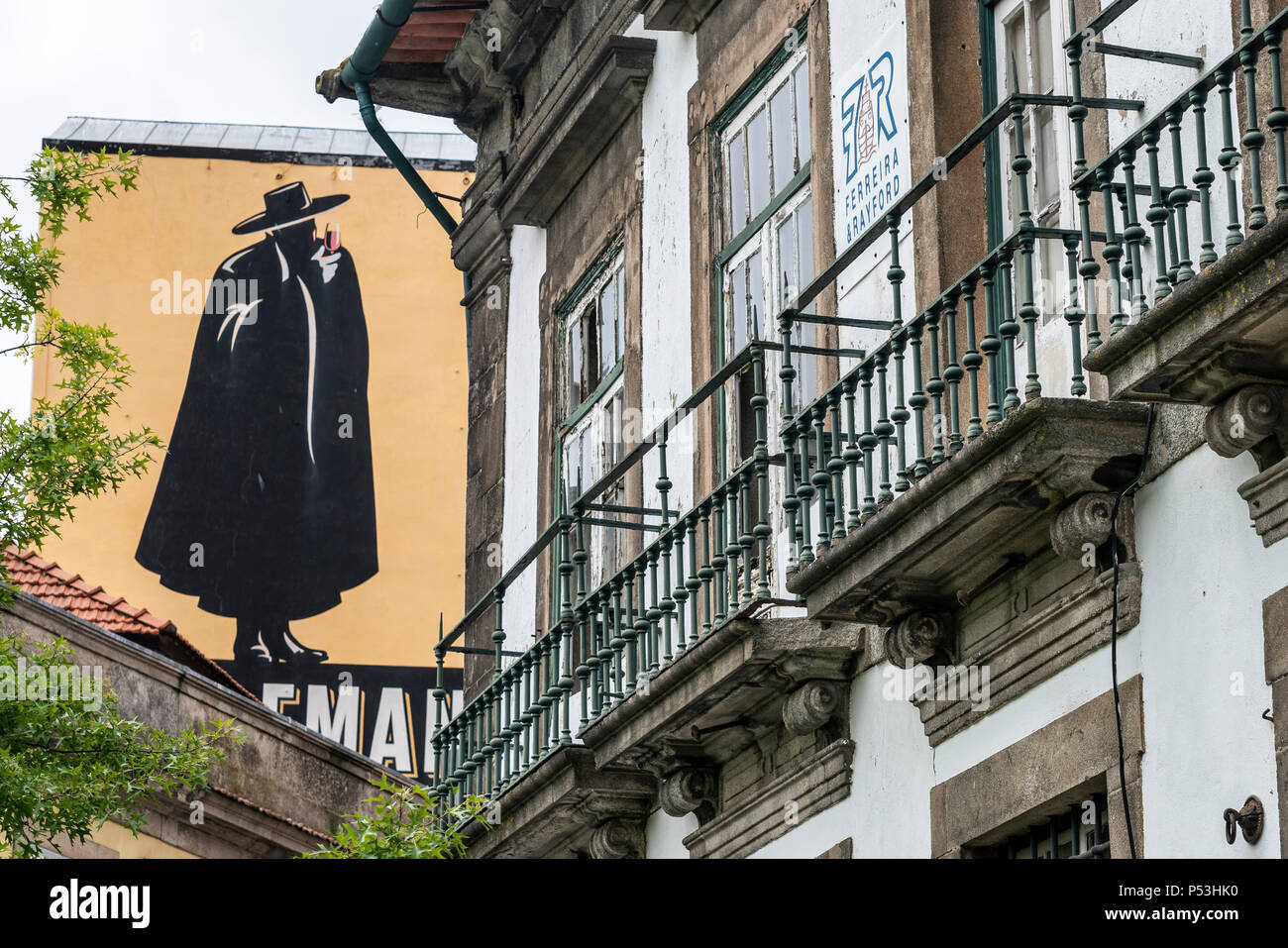 Sandemann pittura murale, Porto, Portogallo Foto Stock