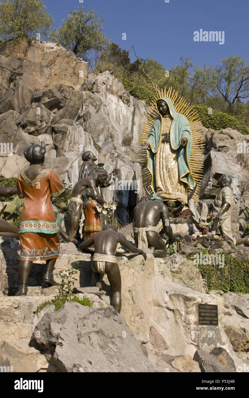 Giardini del Tepeyac.scultura 'La Ofrenda'(1986).Villa de Guadalupe.Città del Messico. . Foto Stock