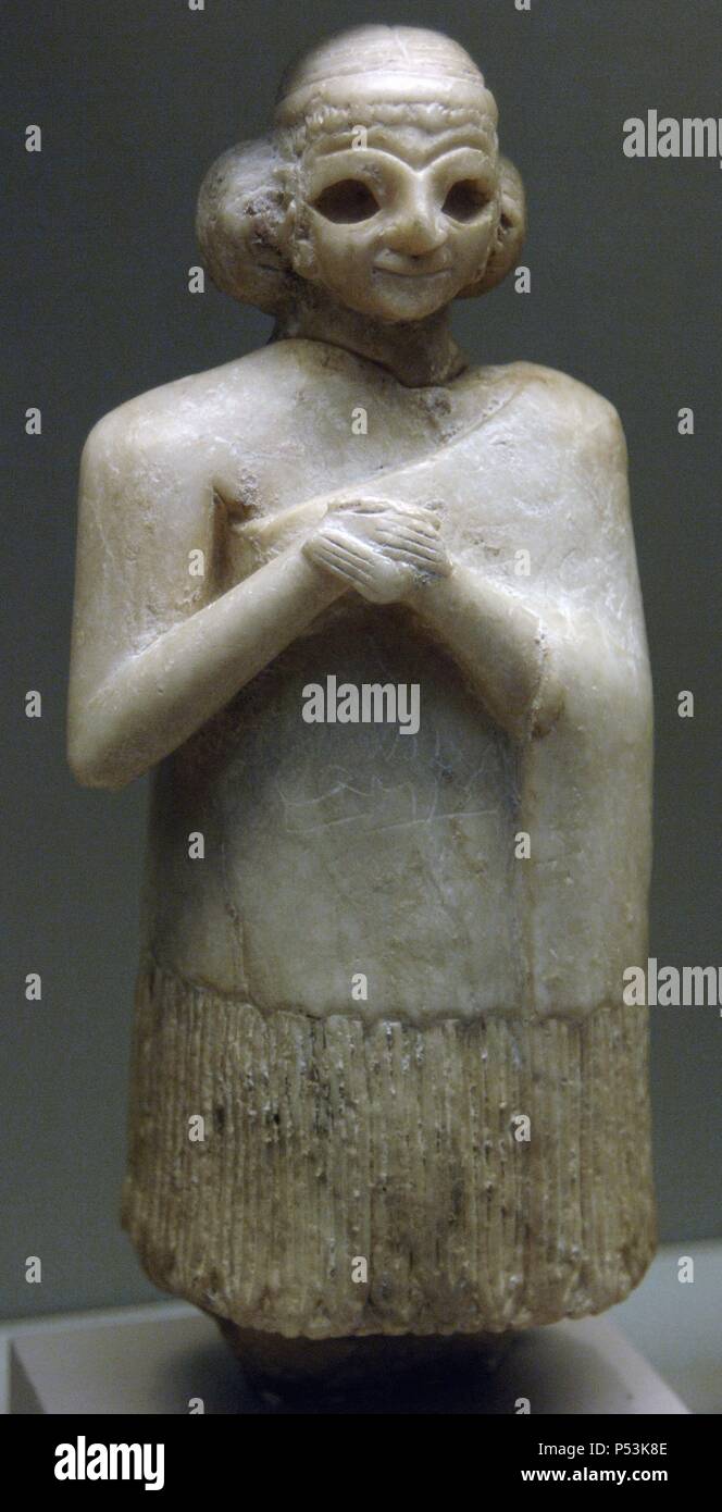 Mesopotamia. Statua in gesso di una donna. Inizio periodo Dynatic. 2400-2300 A.C. Posto in un tempio come un atto di decotion. British Museum. Londra. In Inghilterra. Regno Unito. Foto Stock