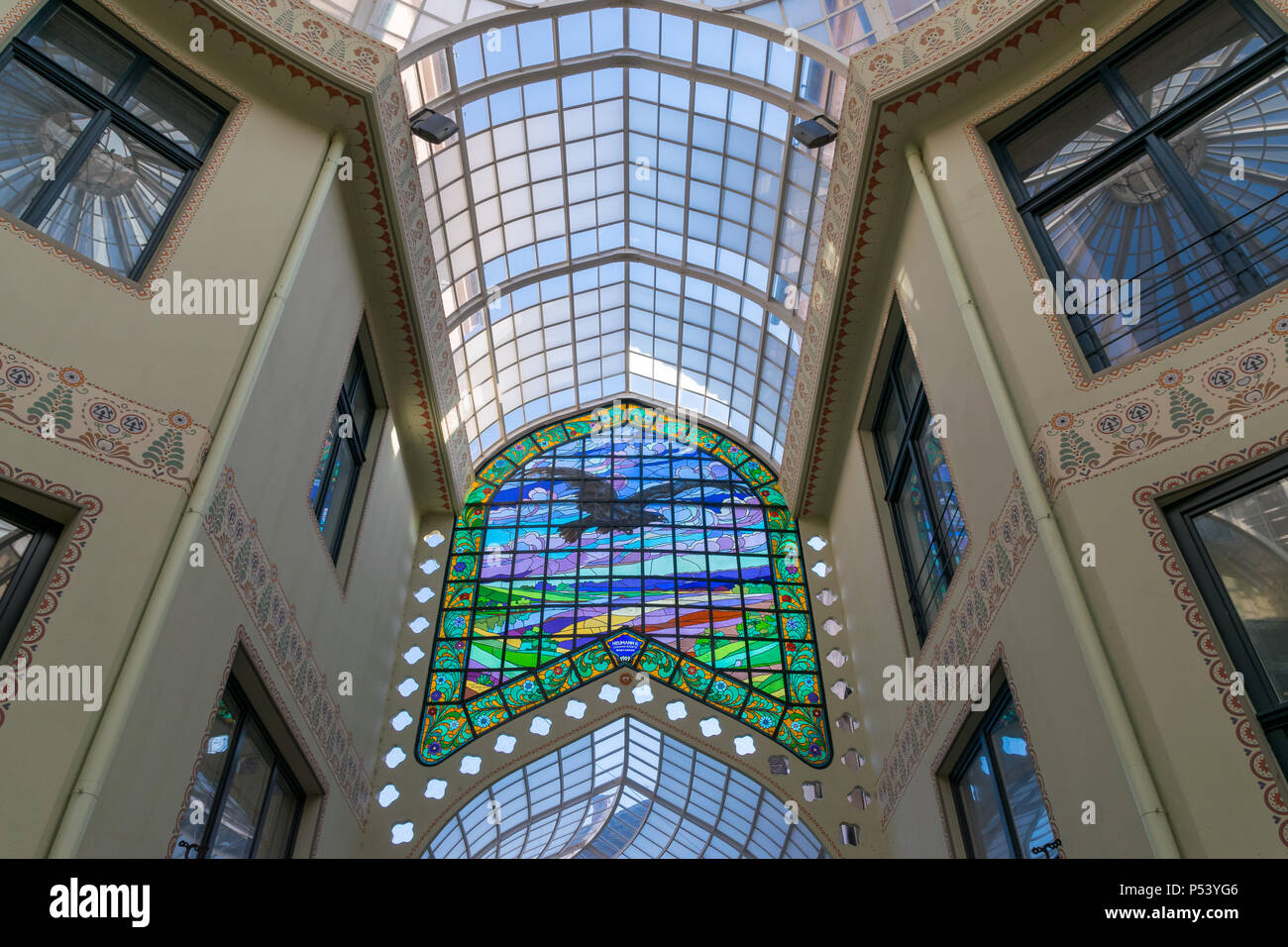 Oradea - Black Eagle Passway accanto a La Union Square a Oradea, Romania. Foto Stock