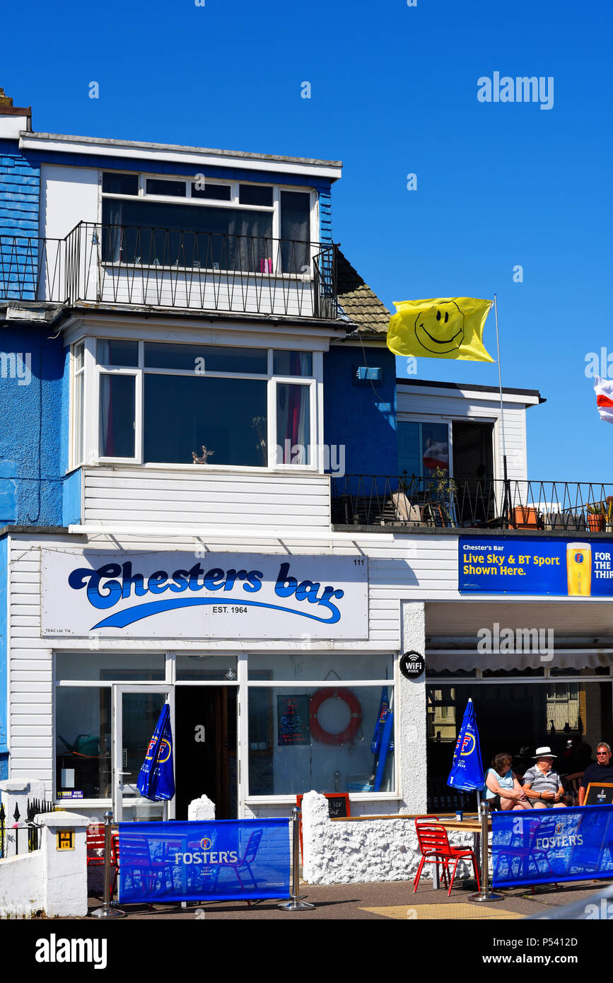 Chester's Bar, Eastern Esplanade, Southend on Sea, Essex, Regno Unito. Ex Thames Estuary Automobile Club, TEAC. Club riservato ai soci Foto Stock
