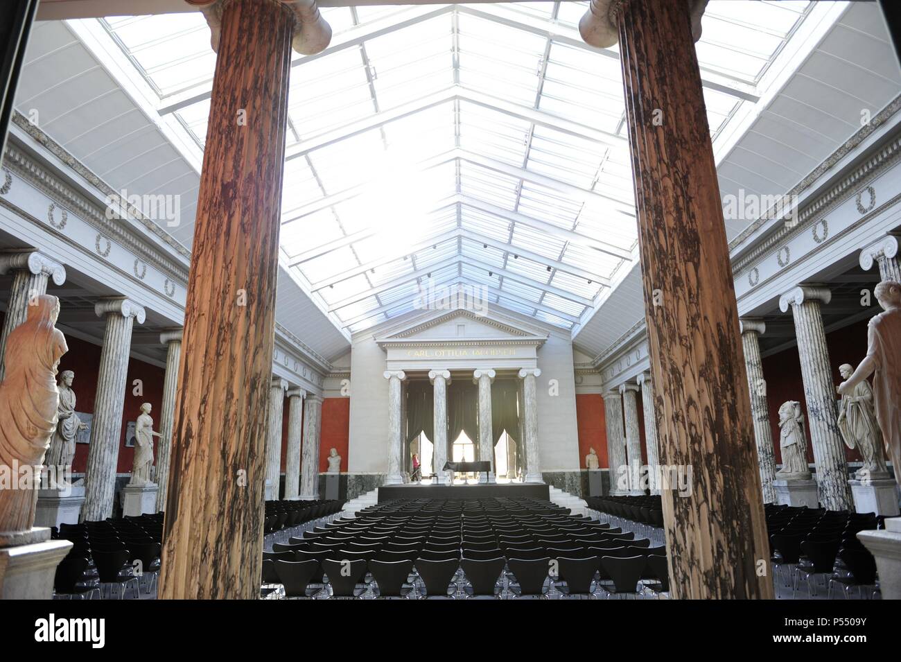 Ny Carlsberg Glyptotek. Hall. Copenhagen. La Danimarca. Foto Stock