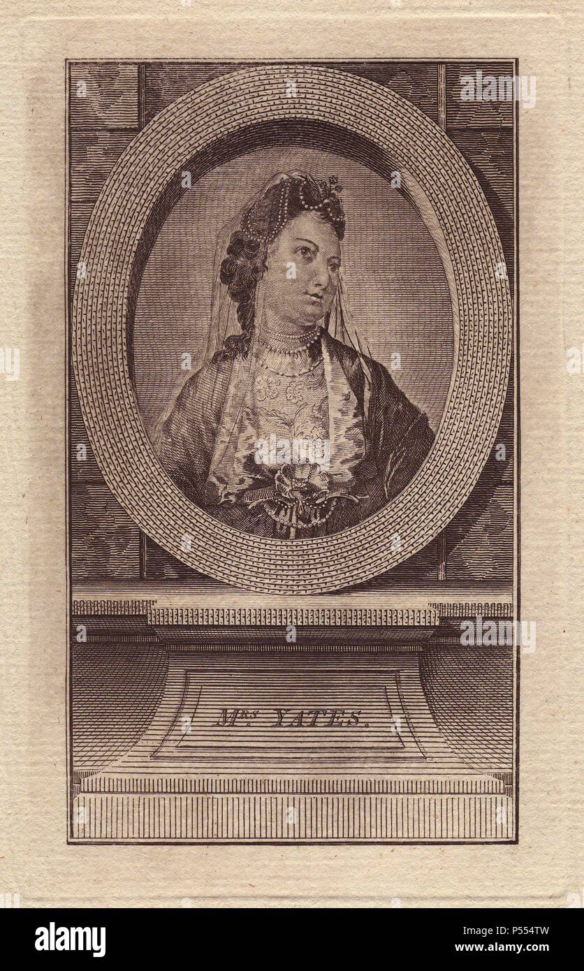 La sig.ra Mary Ann Yates (1728-1787), inglese tragica attrice che ha eseguito al Drury Lane Theatre.. Incisione su rame di un Ritratto di Signora Yates nel copricapo di velo e di perle in una decorativa cornice ovale al di sopra di un plinto. Foto Stock