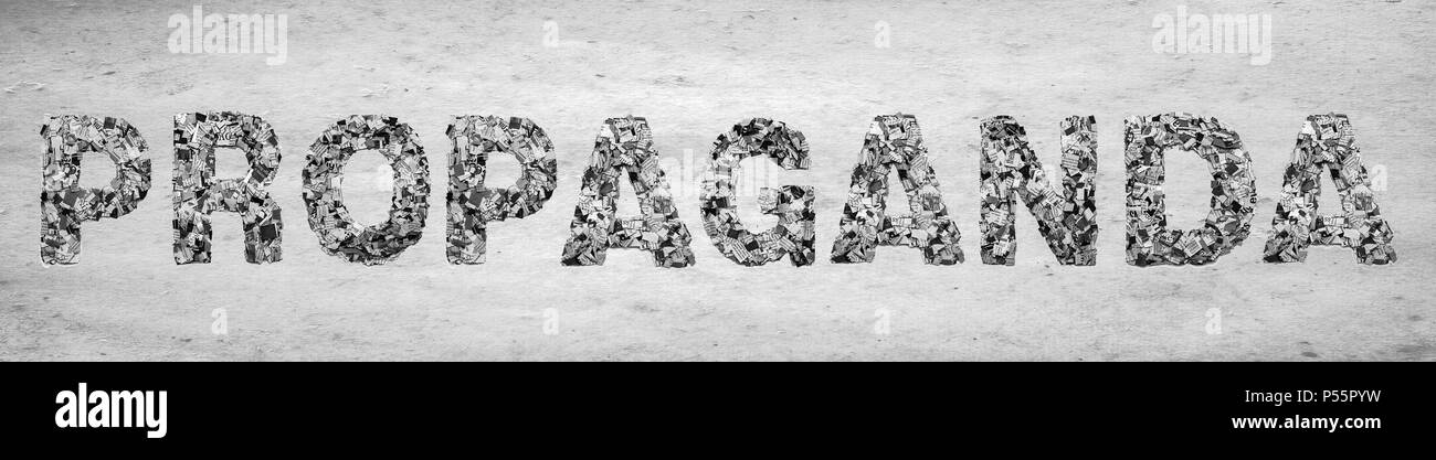 La parola propaganda fatta da un giornale coriandoli sulla vecchia carta Foto Stock