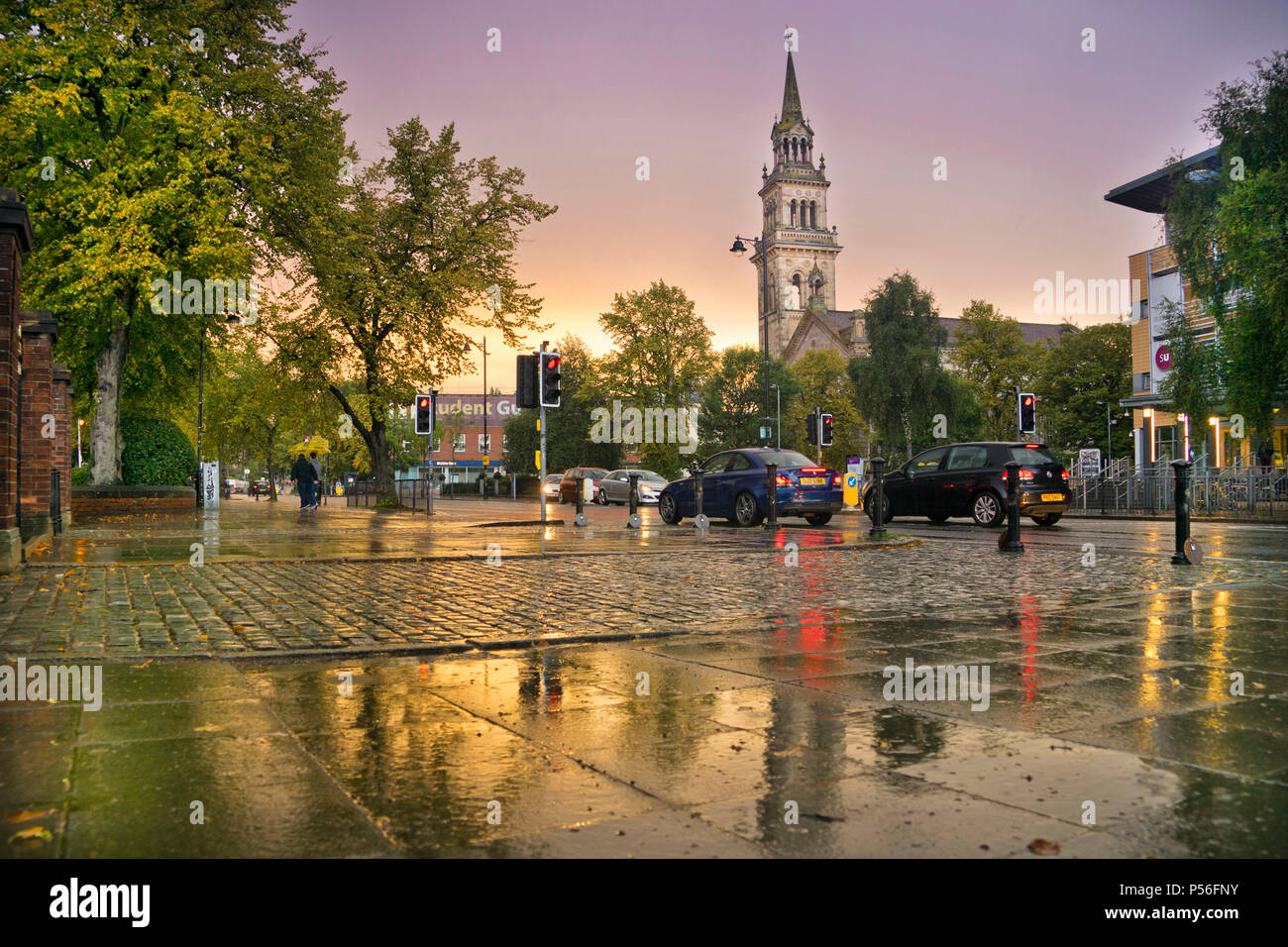 Elmwood Hall di Belfast, in sunset Foto Stock