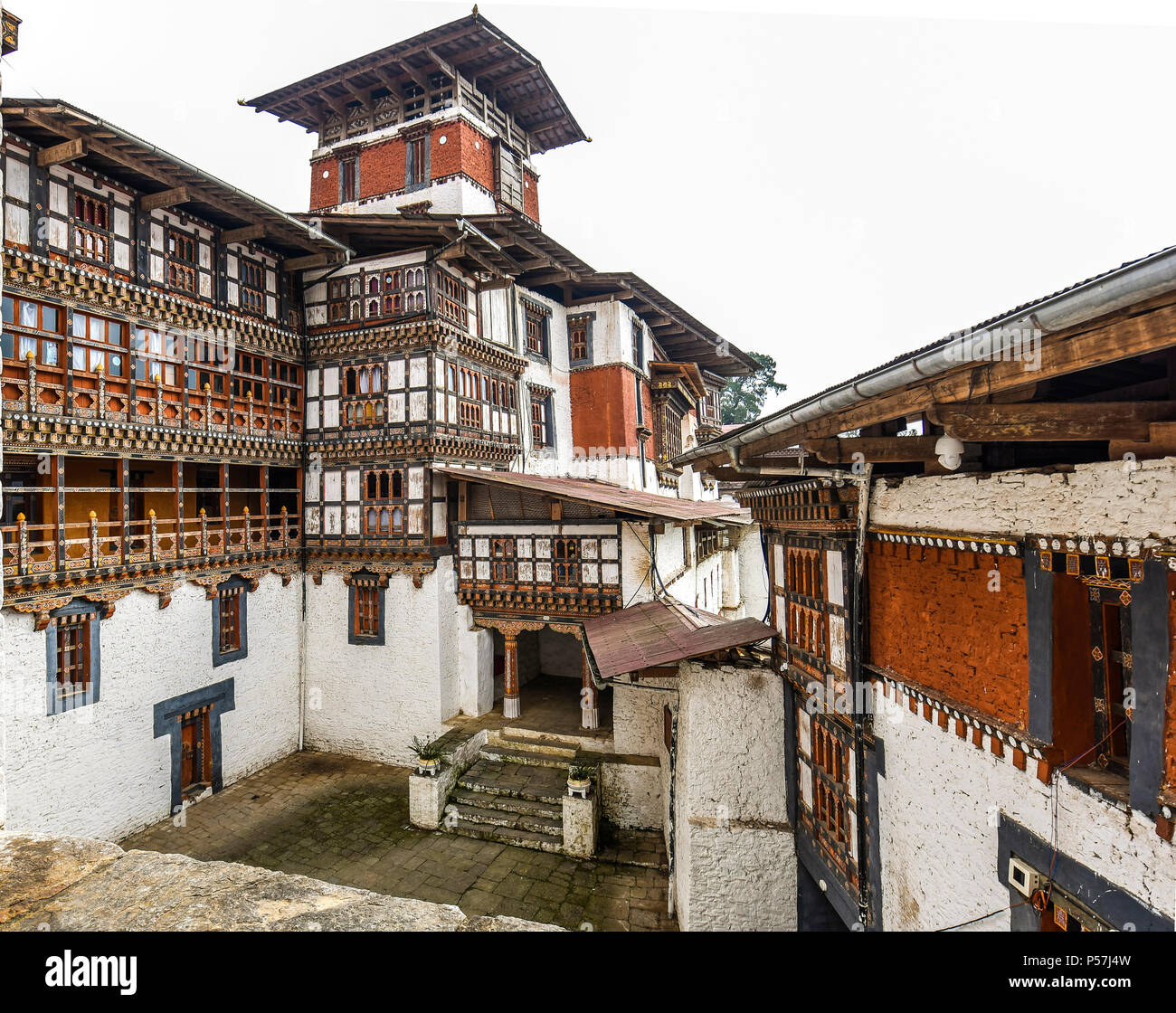 Più grande monastero fortezza, Trongsa Dzong, Trongsa, regione Himalayana, Bhutan Foto Stock