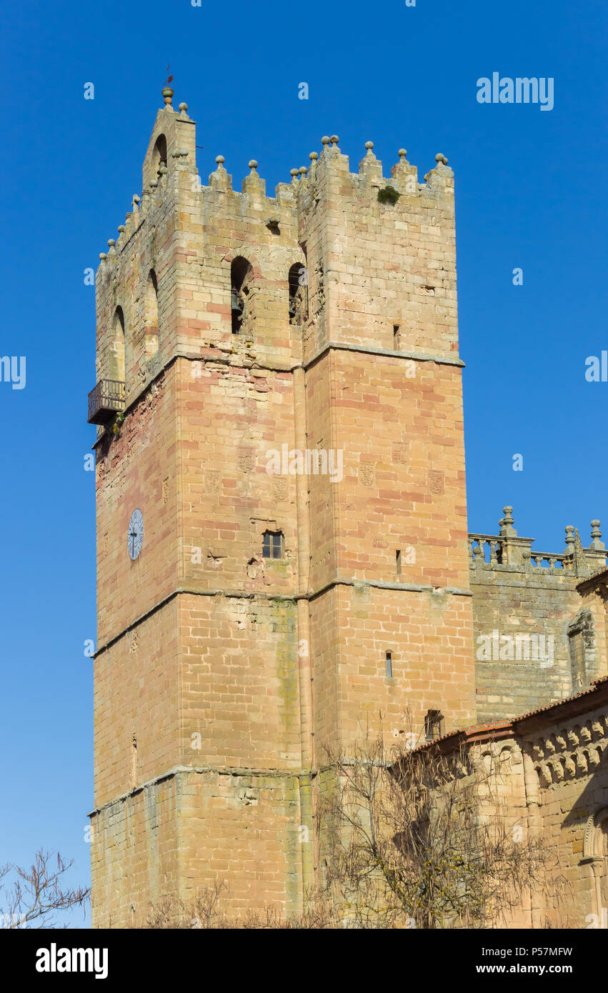 La torre della cattedrale di Siguenza, Spagna Foto Stock