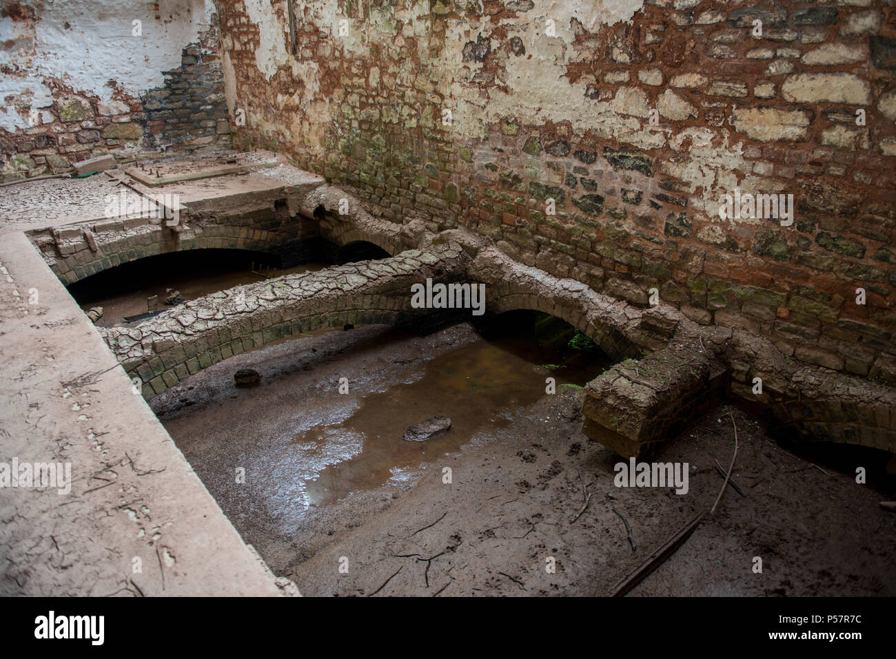 Il tono negligente opere di colorante o mulini di tono come è altrimenti noto. Vicino alla città di Wellington, Somerset. Immagine presa Luglio 2013 Foto Stock