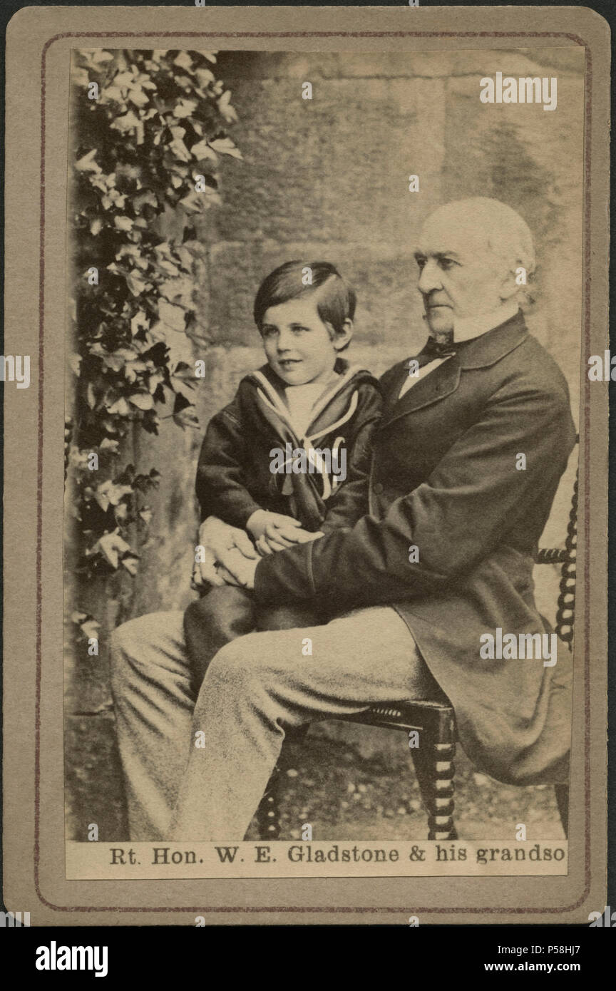 William Ewert Gladstone (1809-98), uomo politico britannico e primo ministro, seduto ritratto con il nipote, 1881 Foto Stock