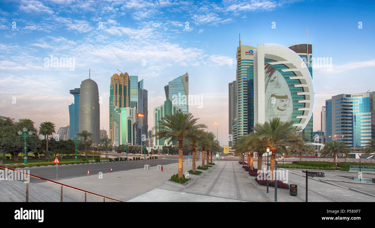 DOHA, Qatar - 9 Marzo 2018: Doha West Bay View da Sheraton Park, Doha, Qatar, Medio Oriente. Foto Stock