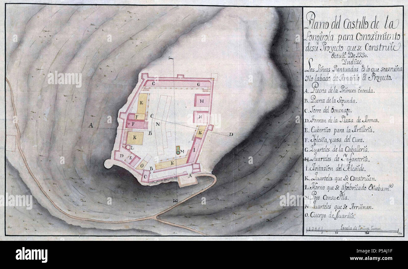 N/A. Español: Plano del Castillo de la Fuengirola para conocimiento de su proyecto que se construye en octubre de 1730. Escala [ca. 1:600]. 30 tuezas (= 7,8 cm). Biblioteca Digital Hispánica. Leyenda Plano del Castillo de la Fongirola para Conocimiento de su Proyecto que se Construye. / Octubre de 1730. / Índice. / Las líneas puntuadas es lo que se arruina y lo lavado de amarillo el Proyecto. A. Puerta de la Primera entrada. B. Puerta de la Segunda. C. Torre del Homenaje. D. Torreón de la Plaza de Armas. E. Cubertizo para la artillería. F. Iglesia, y casa del cura. G. Cuarteles de Caballería. Foto Stock