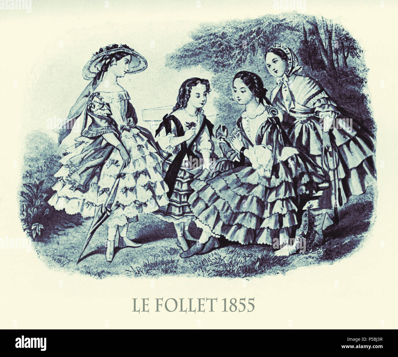 1855 ragazze e ragazzi moda, rivista francese Le Follet presenta le ragazze ed i ragazzi in piedi in giardino chiacchierando piacevole con panni di fantasia e ombrellone Foto Stock