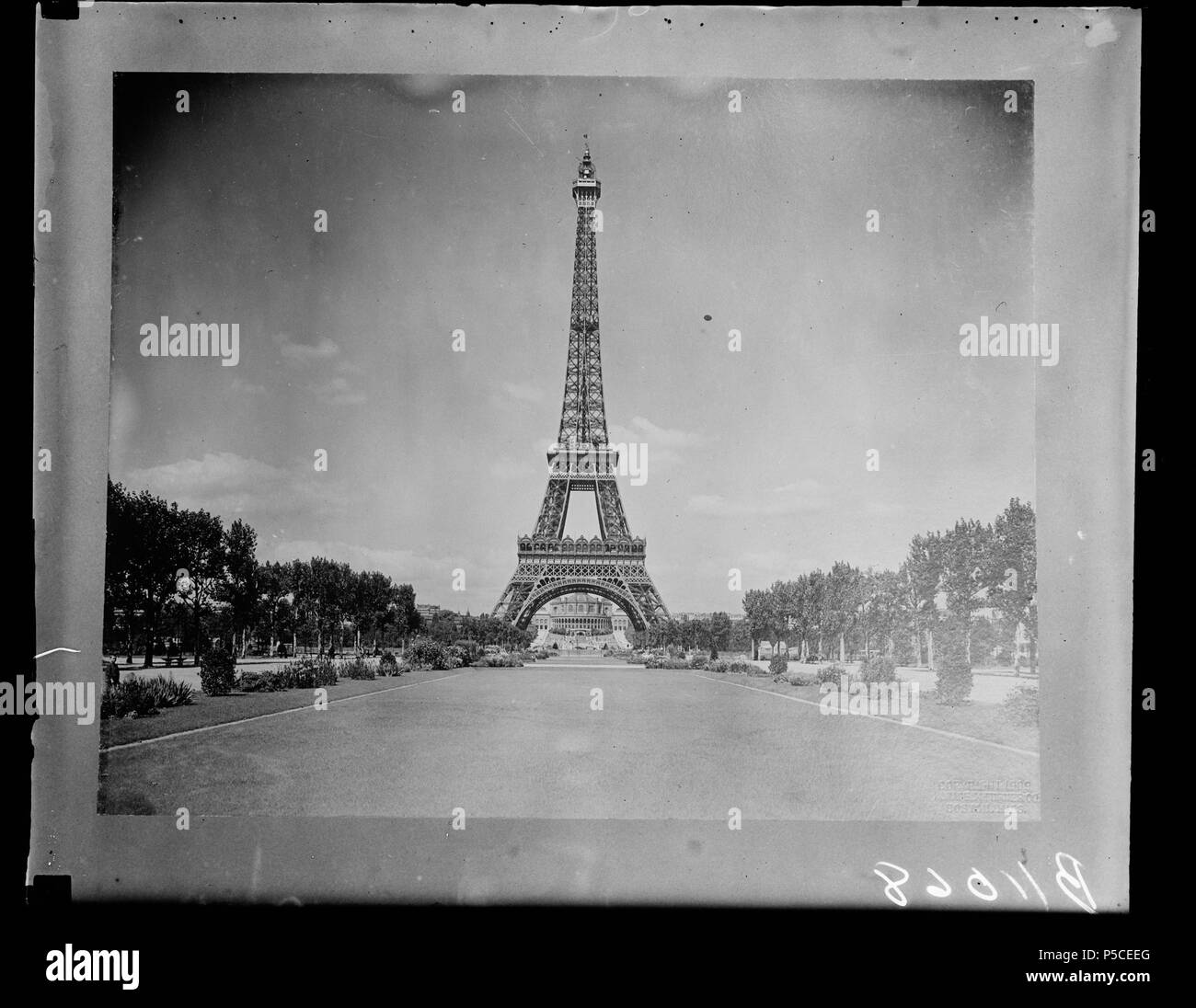 [Torre Eiffel, Paris, Francia] circa 1909 ([1]). N/A 498 Torre Eiffel da Champ-de-Mars, Paris, Francia - Biblioteca del Congresso Foto Stock