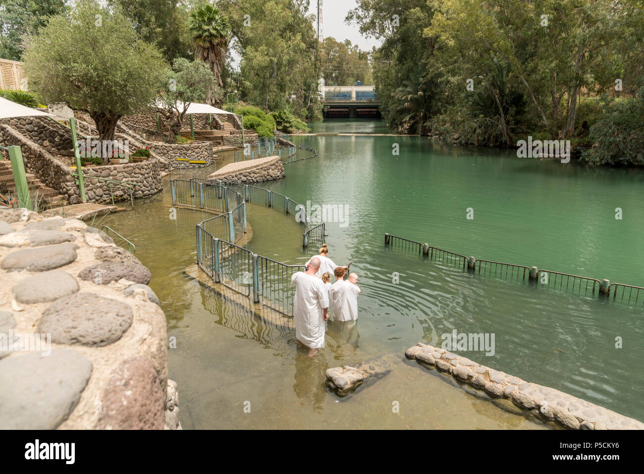 Yardenit, Israele - 6 Maggio 2018 : Yardenit battesimo sito su un fiume Giordano in Israele. moderno sito commemorativo Cristo il battesimo fu stabilito a Yarde Foto Stock
