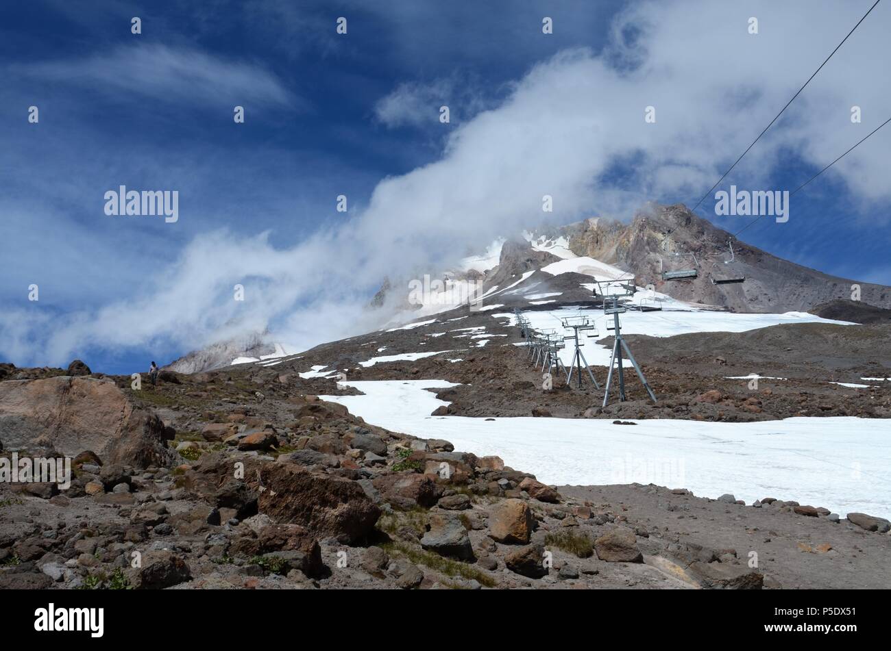 Mt. Cappa in Oregon in agosto, con la seggiovia che fornisce accesso al snowfield fornendo la più lunga stagione sciistica negli Stati Uniti Foto Stock