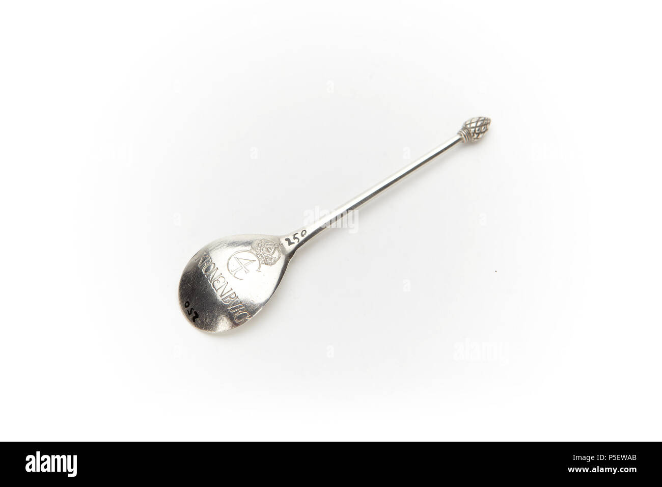 URI 164 Baksidan av av senapssked argento med knopp mi forma pinjekotte av - Skoklosters slott - 92250 Foto Stock