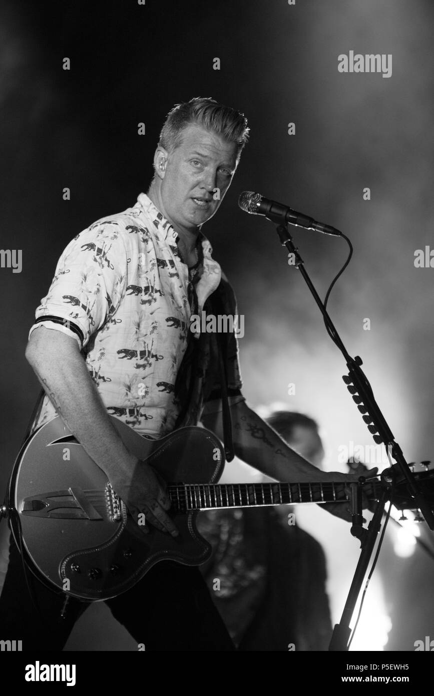 Regina dell'età della pietra e del vivere a Lucca Summer Festival 2018 Foto Stock