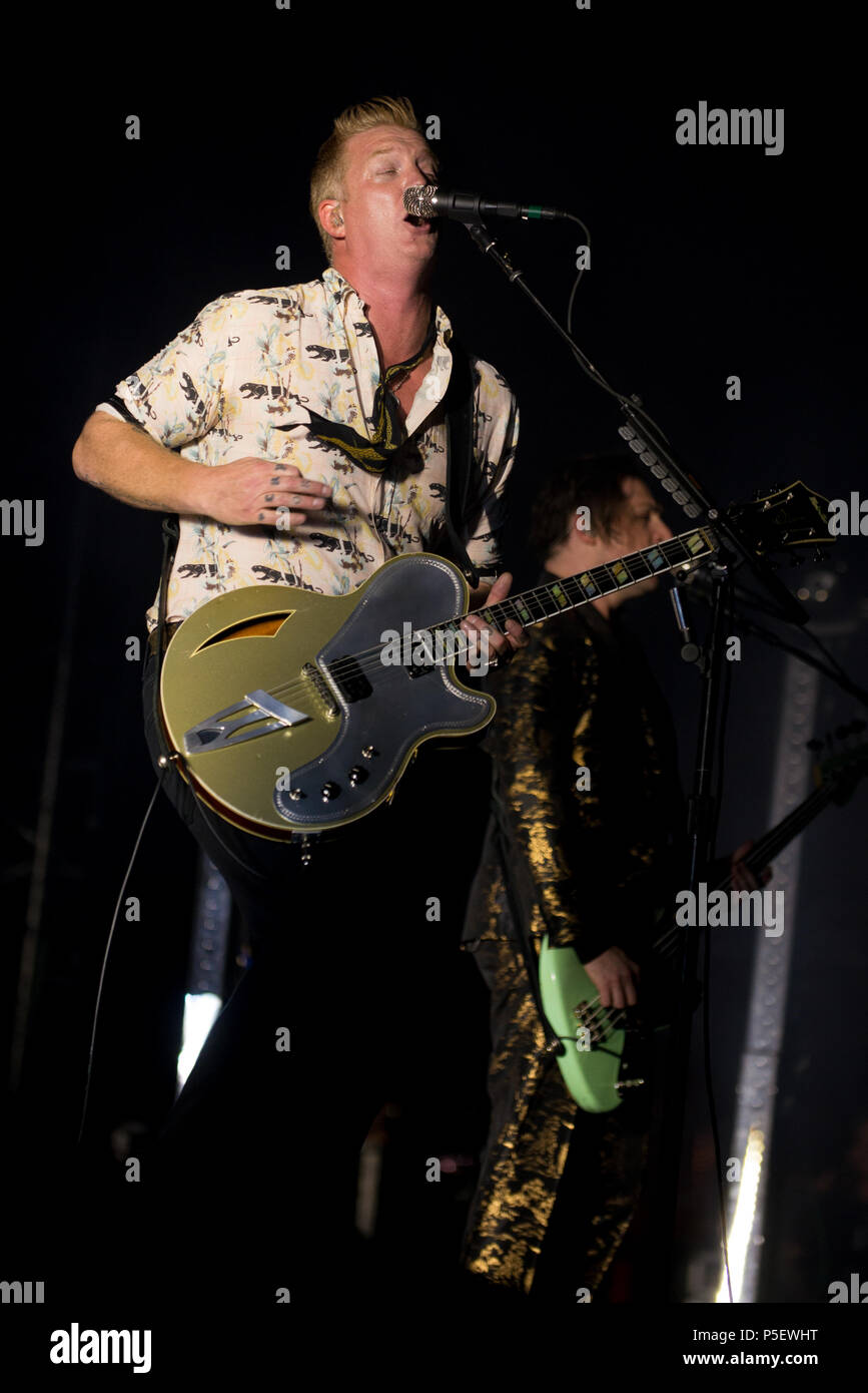 Regina dell'età della pietra e del vivere a Lucca Summer Festival 2018 Foto Stock