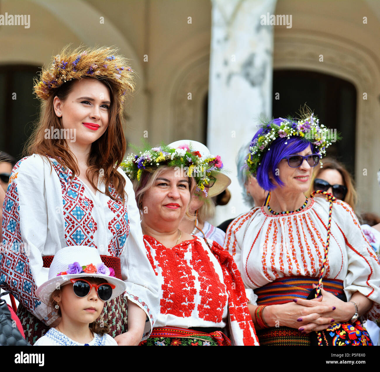 "Ziua isti ' - Giornata internazionale del rumeno camicetta ,tradizionale celebrazione sulla riva del Mar Nero in Constanta, Romania. Foto Stock