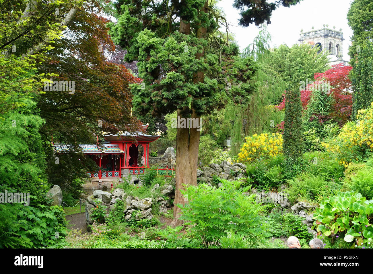 N/A. Inglese: il tempio Cinese - Biddulph Grange giardino - Staffordshire, Inghilterra. 11 giugno 2016, 07:56:03. Daderot 339 il tempio Cinese - Biddulph Grange giardino - Staffordshire, Inghilterra - DSC09371 Foto Stock