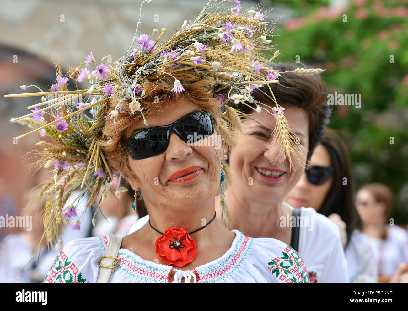 "Ziua isti ' - Giornata internazionale del rumeno camicetta ,tradizionale celebrazione sulla riva del Mar Nero in Constanta, Romania. Foto Stock