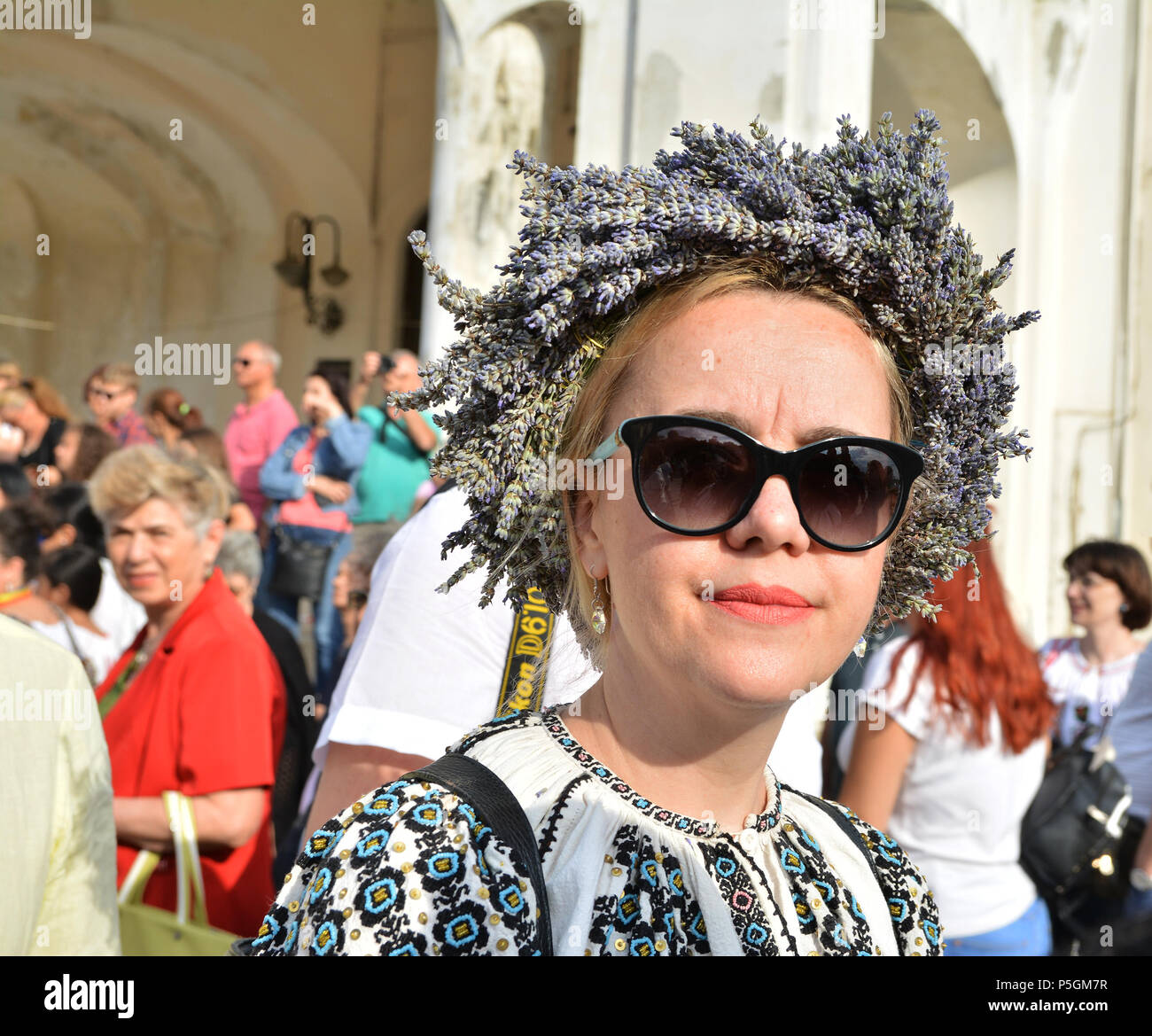 "Ziua isti ' - Giornata internazionale del rumeno camicetta ,tradizionale celebrazione sulla riva del Mar Nero in Constanta, Romania. Foto Stock