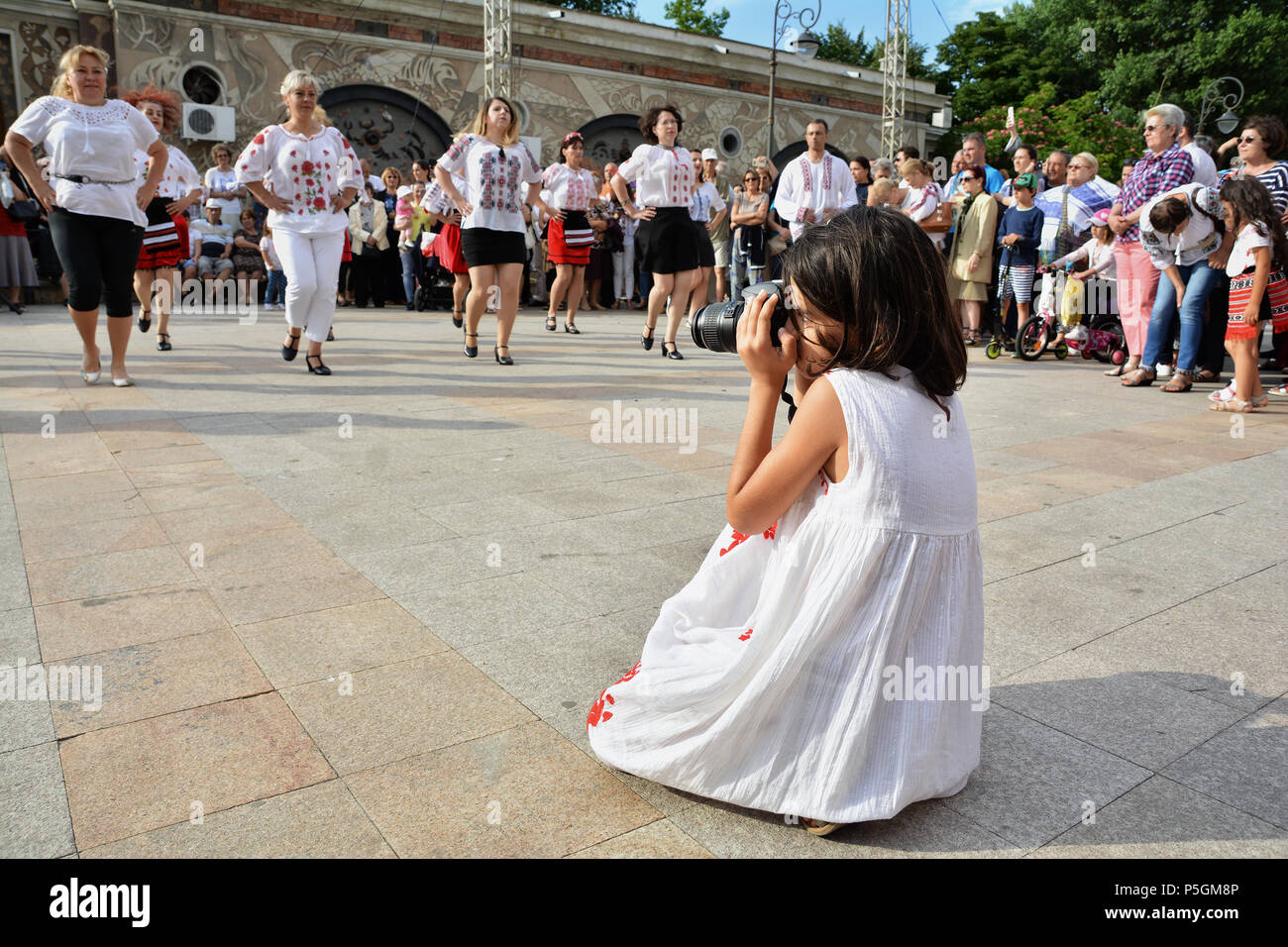 "Ziua isti ' - Giornata internazionale del rumeno camicetta ,tradizionale celebrazione sulla riva del Mar Nero in Constanta, Romania. Foto Stock