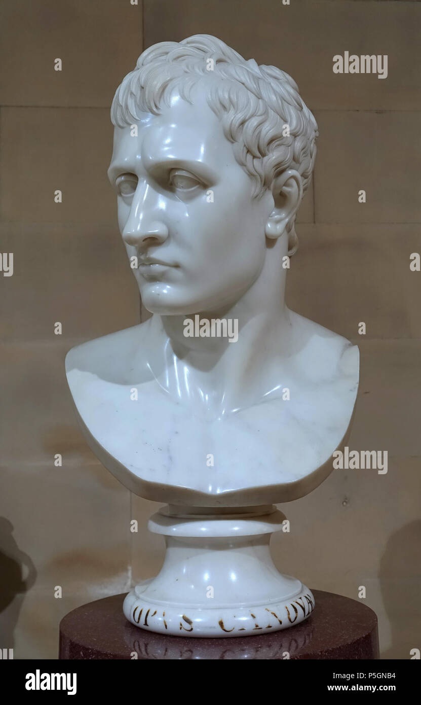 N/A. Inglese: scultura nella galleria di scultura, Chatsworth House - Derbyshire, Inghilterra. 18 giugno 2016, 11:29:04. Daderot 368 busto colossale di Napoleone, da Antonio Canova, data sconosciuta, marmo - Galleria di Scultura, Chatsworth House - Derbyshire, Inghilterra - DSC03520 Foto Stock