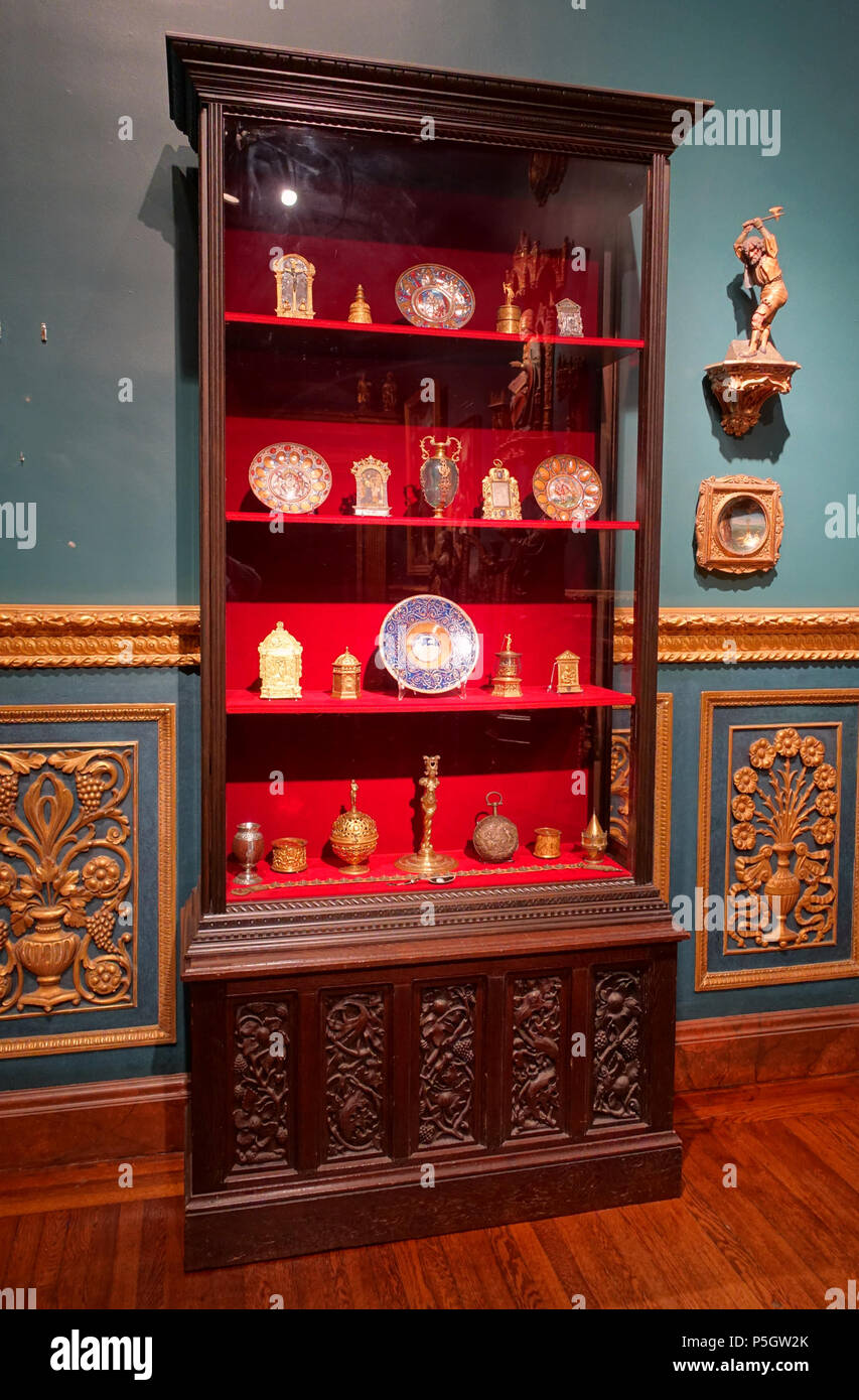 N/A. Inglese: mostra a John e Mable Ringling Museum of Art - Sarasota, Florida, Stati Uniti d'America. 19 Marzo 2017 16:10:32. Daderot 457 vetrina - John e Mable Ringling Museum of Art - Sarasota, FL - DSC00544 Foto Stock