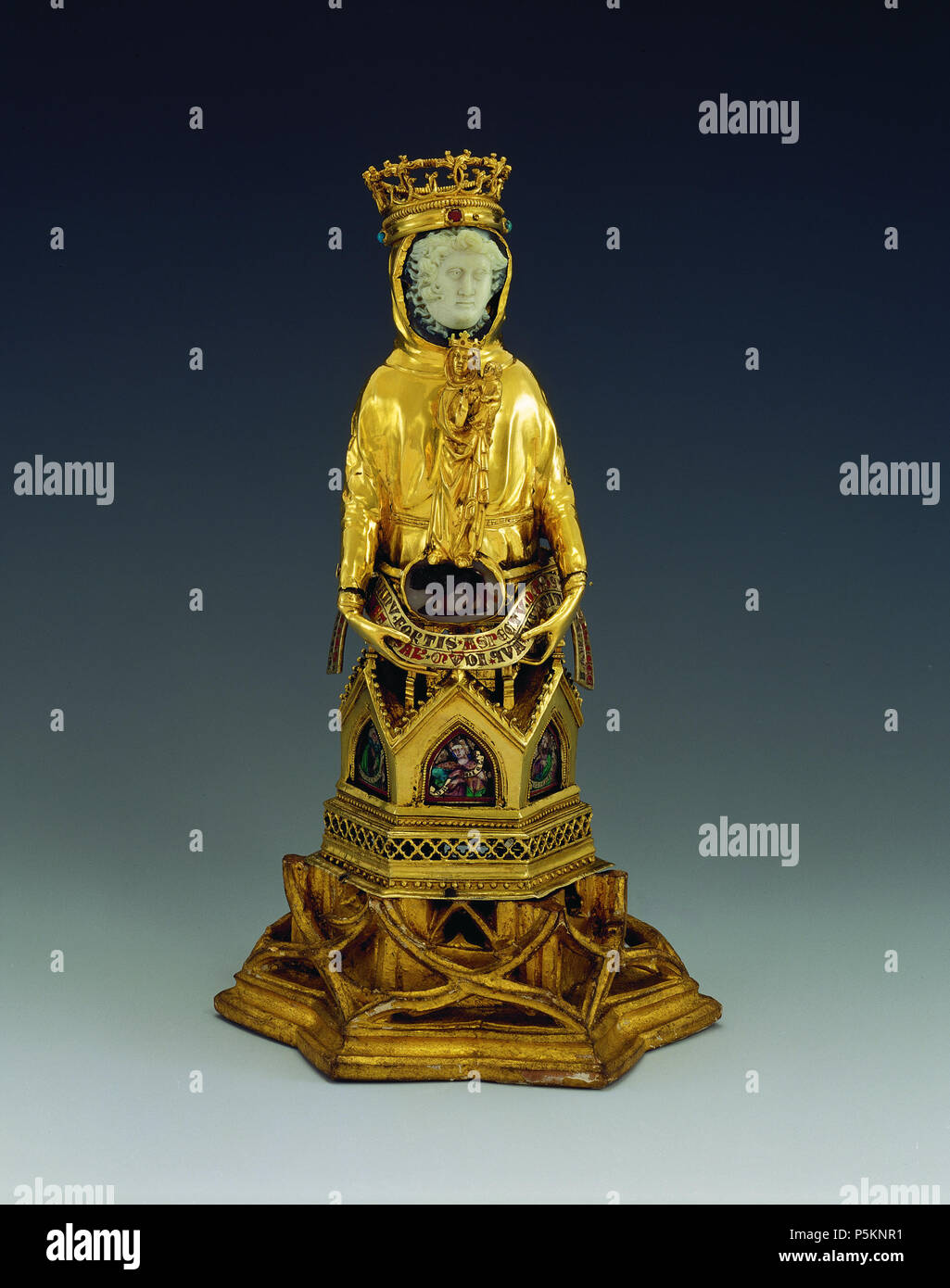 Errore LangSwitch: nessun valore predefinito . Figura dorata del re Davide dal tesoro di Basilea Munster, ca. 1280 e ca. 1320. Oro, argento dorato, traslucido basse taille smalto. altezza 21,6 cm (senza base di legno 17,7 cm) N/A 175 Basilea Munster tesoro figura dorata del re Davide 1882-80-un HMB c4180 Foto Stock